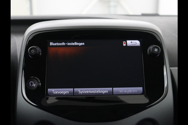 Toyota Aygo 1.0 VVT-i x-joy | Carplay | Camera | Cruise control | Climate control | Bluetooth | DAB