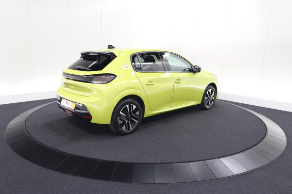 Peugeot e-208 EV Allure 50 kWh | 97,3% SOH | 11 KW Laadfunctie | Adaptieve Cruise Control |  Parkeersensoren | Apple Carplay