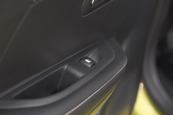 Peugeot e-208 EV Allure 50 kWh | 97,3% SOH | 11 KW Laadfunctie | Adaptieve Cruise Control |  Parkeersensoren | Apple Carplay