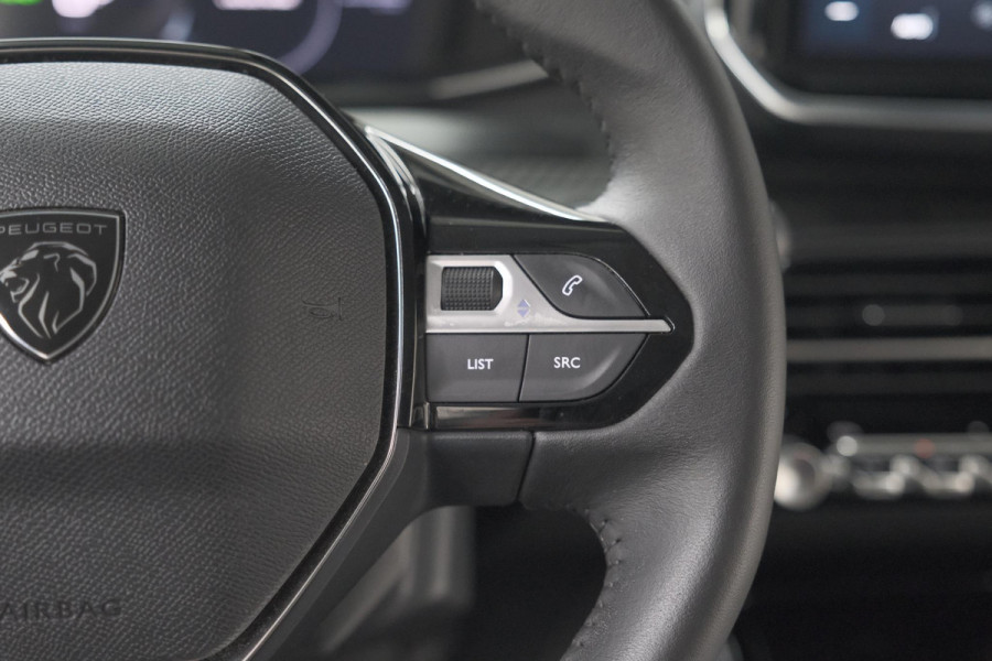 Peugeot e-208 EV Allure 50 kWh | 97,3% SOH | 11 KW Laadfunctie | Adaptieve Cruise Control |  Parkeersensoren | Apple Carplay