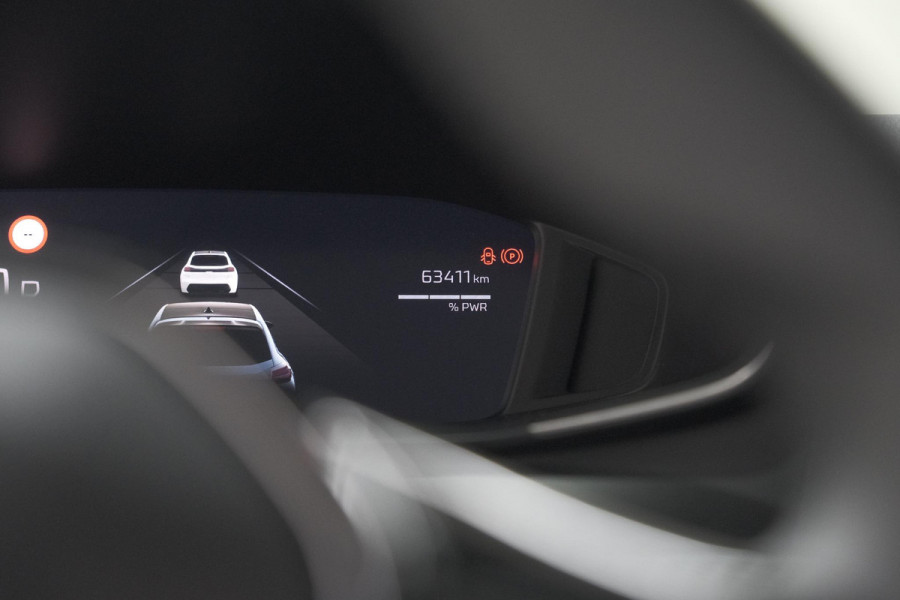 Peugeot e-208 EV Allure 50 kWh | 97,3% SOH | 11 KW Laadfunctie | Adaptieve Cruise Control |  Parkeersensoren | Apple Carplay