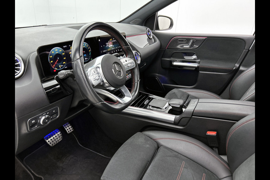 Mercedes-Benz B-Klasse 250 e AMG Plug-In Hybride AMG Line | Panoramadak | Multispaaks velgen | Memory Pakket | Trekhaak Inclusief 24 maanden MB Certified garantie voor Europa.
