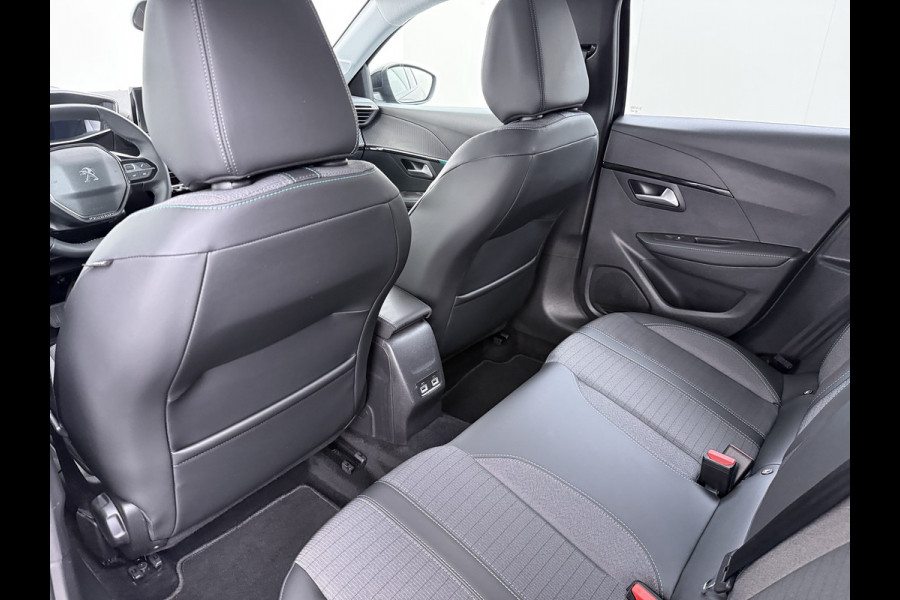 Peugeot e-208 EV Allure Pack 50kWh SOH 89% Stoelverwarming 3D-Navi 360°Camera Apple Carplay Android Auto Keyless Lmv Privacy Glas Led Bluetooth Isofix DAB+ Rijstrooksensor