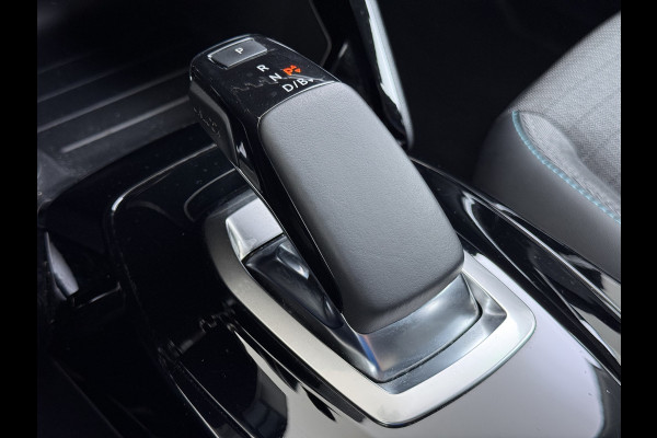 Peugeot e-208 EV Allure Pack 50kWh SOH 89% Stoelverwarming 3D-Navi 360°Camera Apple Carplay Android Auto Keyless Lmv Privacy Glas Led Bluetooth Isofix DAB+ Rijstrooksensor