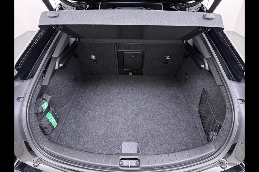 Polestar 2 Long Range Single Motor 78kWh SOH 91,8% Navi Elek.Stoelen+Verwarmd+Memory Elek.Achterklep Camera Apple Carplay Android Auto Pdc Keyless Lmv Led Isofix Cruise Control DAB Rijstrooksensor WiFi Uitwijk assistent 1e Eigenaar Origineel Nederlandse Auto
