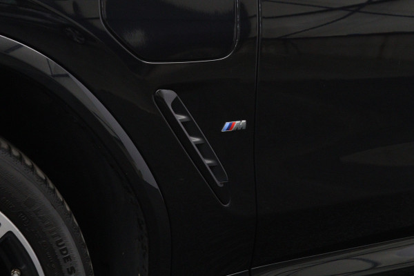 BMW X3 xDrive30e 293 PK High Executive M-Sport PHEV, Leder-Alcantara, Trekhaak, Adap. Cruise Control