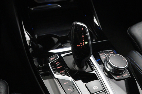 BMW X3 xDrive30e 293 PK High Executive M-Sport PHEV, Leder-Alcantara, Trekhaak, Adap. Cruise Control