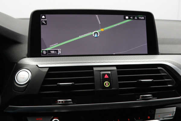BMW X3 xDrive30e 293 PK High Executive M-Sport PHEV, Leder-Alcantara, Trekhaak, Adap. Cruise Control