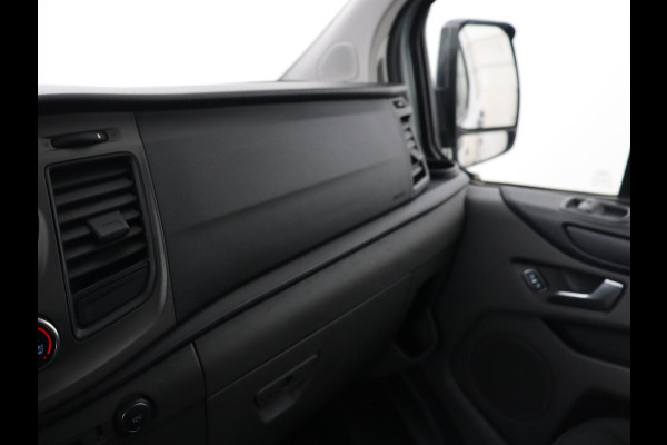 Ford Transit Custom 340 2.0 TDCI L1H2 Trend | 3 zitplaatsen | Stoelverwarming | Voorruitverwarming | Camera | PDC voor/ achter | Full LED |