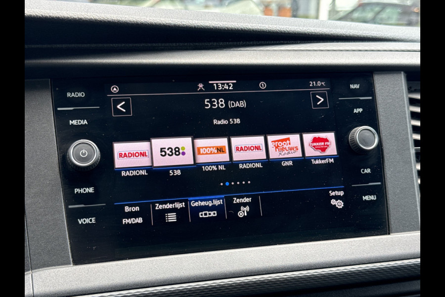 Volkswagen Transporter 2.0 TDI L1H1 28 | Led | Trekhaak | Navi | Carplay | Camera