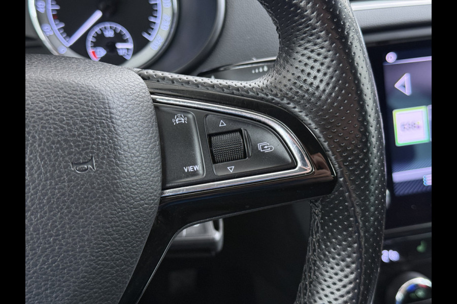 Škoda Octavia 1.0TSI 116PK Stoelverwarming Trekhaak Apple Carplay Android Auto Navi Ecc Cruise Control Pdc Lmv 17" Led WLAN Bluetooth Isofix Dealeronderhouden 1.300KG Trekgewicht 1e Eigenaar Origineel Nederlandse Auto