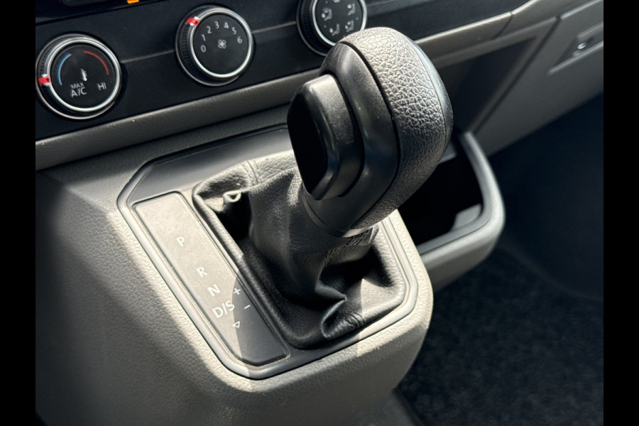 Volkswagen Transporter 2.0 TDI L1H1 28 | Led | Trekhaak | Navi | Carplay | Camera