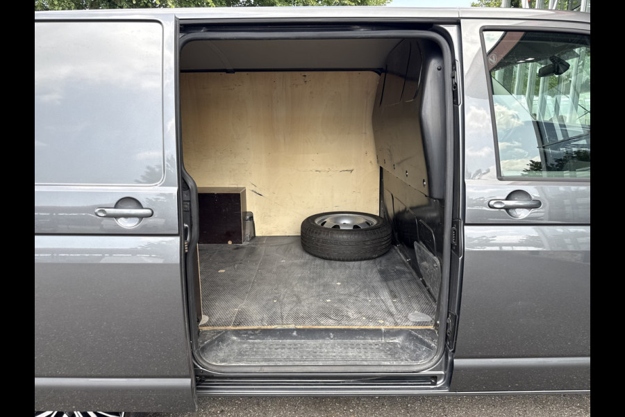 Volkswagen Transporter 2.0 TDI L1H1 28 | Led | Trekhaak | Navi | Carplay | Camera
