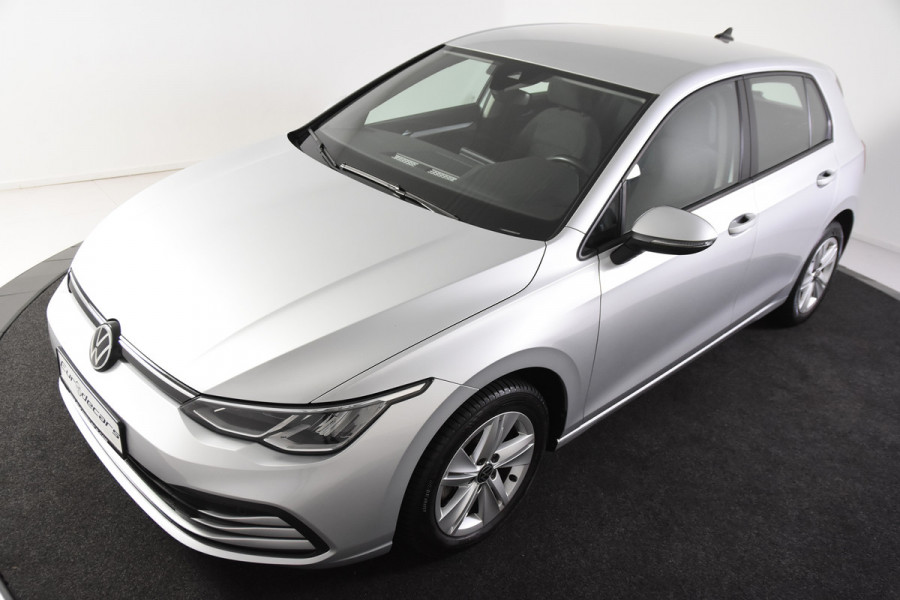 Volkswagen Golf 1.0 eTSI Life Business *1ste Eigenaar*Navigatie*Ambiente*Camera*