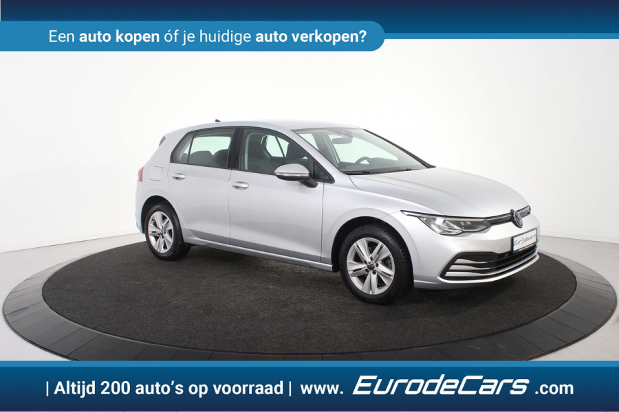 Volkswagen Golf 1.0 eTSI Life Business *1ste Eigenaar*Navigatie*Ambiente*Camera*