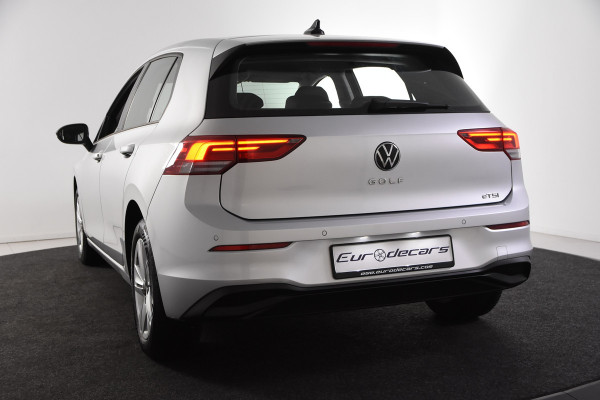Volkswagen Golf 1.0 eTSI Life Business *1ste Eigenaar*Navigatie*Ambiente*Camera*