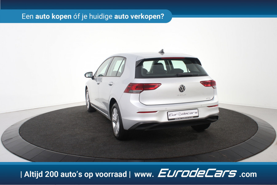 Volkswagen Golf 1.0 eTSI Life Business *1ste Eigenaar*Navigatie*Ambiente*Camera*