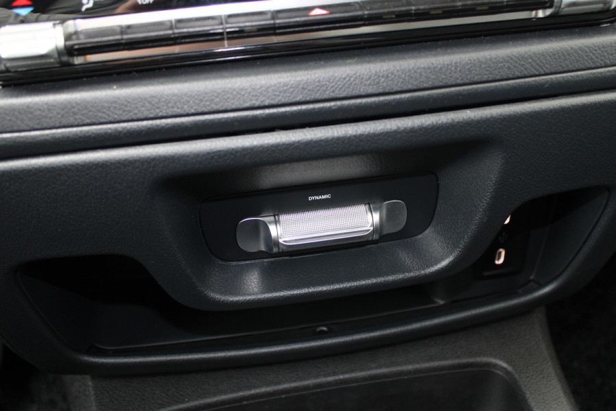 Mercedes-Benz Vito 116 CDI / Aut / XXL / DC / 2x Schuifdeur / Achterdeuren / Led / Camera / Vol Opties / NIEUWSTAAT