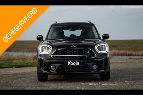 MINI Countryman 1.5 Cooper S E ALL4 Essential CAMERA / NAVI / CARPLAY / AIRCO / ZWART / STOELVERWARMING