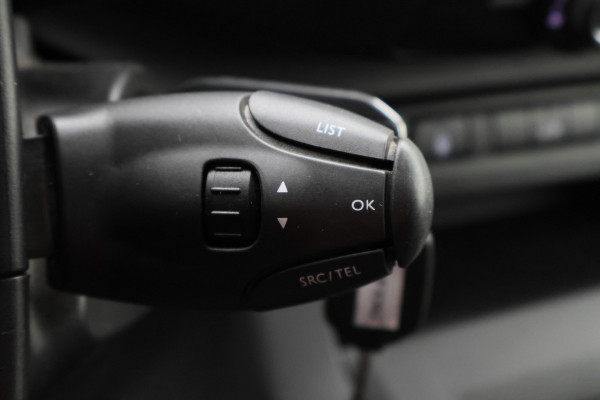 Peugeot Expert 1.5 BlueHDI 100 L2H1 Standard Premium 3-zits, Apple Carplay, Trekhaak, Cruise, PDC