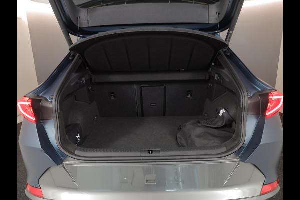 CUPRA Formentor 1.4 e-Hybrid VZ Copper Edition 245 pk | Schaalstoelen | SOH 93%| Panoramadak | Parkeersensoren (Park assist) | Achteruitrijcamera | Lederen bekleding | Stoelverwarming |