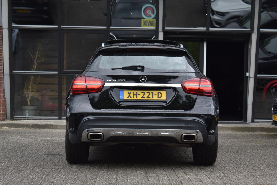 Mercedes-Benz GLA 180 Business Solution AMG Pano Keyless Camera