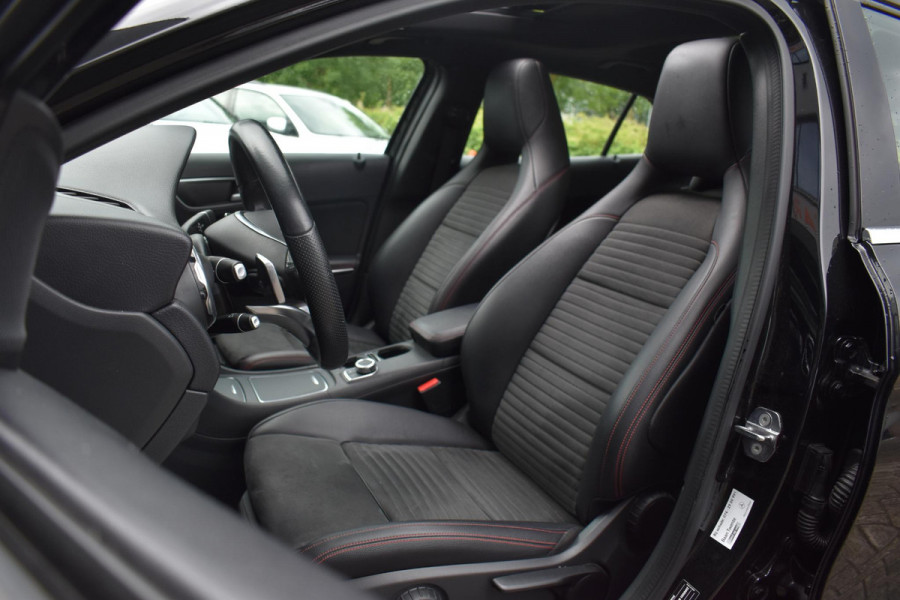 Mercedes-Benz GLA 180 Business Solution AMG Pano Keyless Camera