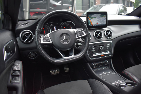 Mercedes-Benz GLA 180 Business Solution AMG Pano Keyless Camera