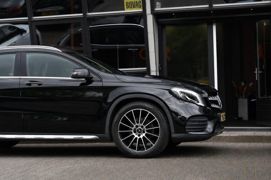 Mercedes-Benz GLA 180 Business Solution AMG Pano Keyless Camera