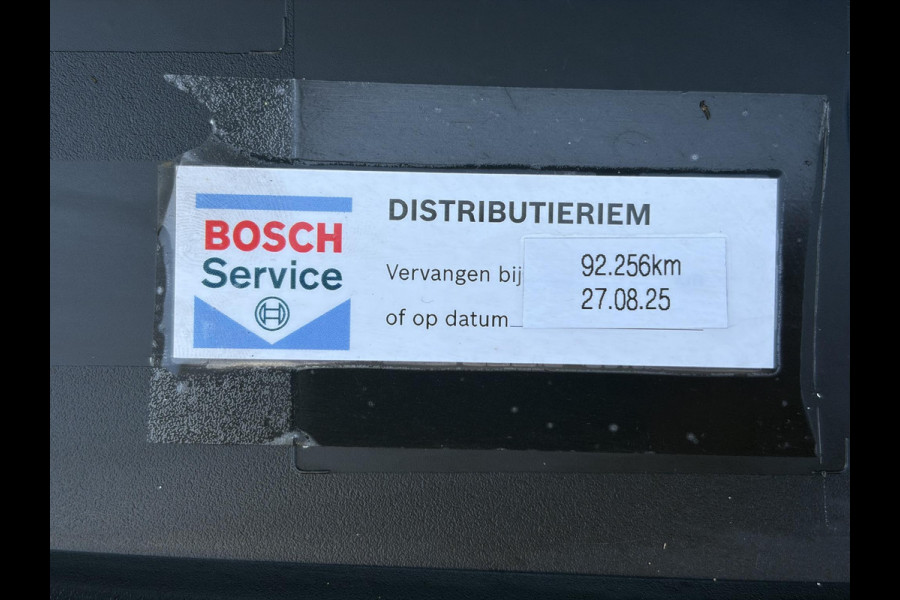 Peugeot 208 1.2 PureTech Allure Carplay,Camera,6 Bak,Stoelverw-Koeling,D-riem vv in 2025,Pdc,Clima,Cruise,Lm velgen,N.A.P,Rijstrooksensor,Nieuwe Apk bij Aflevering