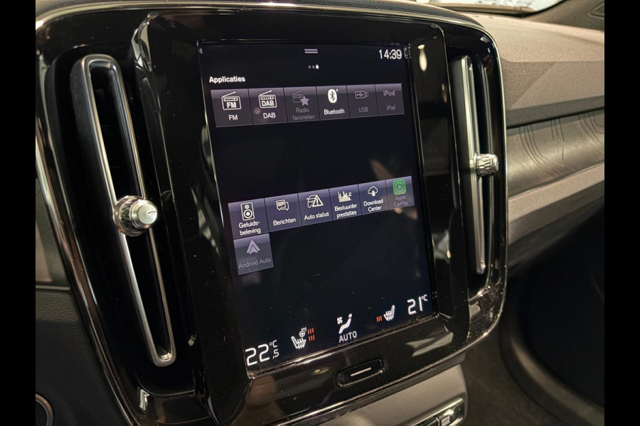 Volvo XC40 T4 Aut. Plug-in Hybrid Ultimate Dark ACC Stoelverwarming Parkeercamera 211pk