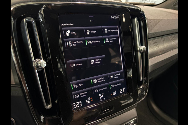 Volvo XC40 T4 Aut. Plug-in Hybrid Ultimate Dark ACC Stoelverwarming Parkeercamera 211pk
