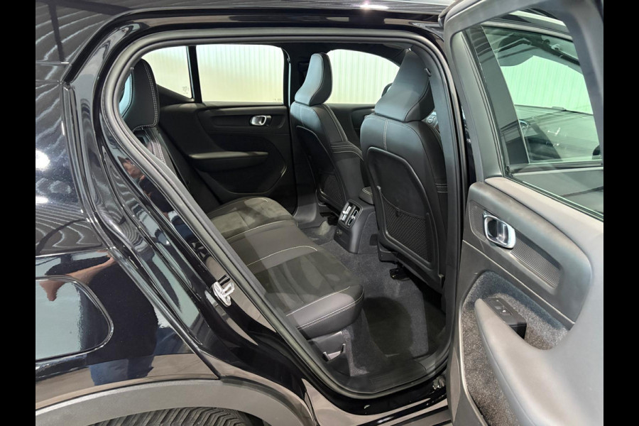 Volvo XC40 T4 Aut. Plug-in Hybrid Ultimate Dark ACC Stoelverwarming Parkeercamera 211pk