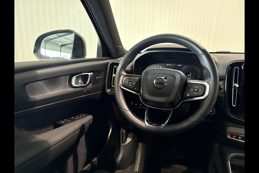 Volvo XC40 T4 Aut. Plug-in Hybrid Ultimate Dark ACC Stoelverwarming Parkeercamera 211pk