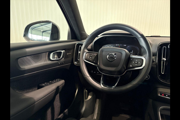 Volvo XC40 T4 Aut. Plug-in Hybrid Ultimate Dark ACC Stoelverwarming Parkeercamera 211pk