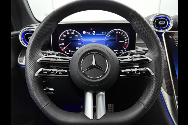 Mercedes-Benz GLC 400 e 4MATIC AMG Plug-In Hybride aprt-26 Panorama dak | 5 spaaks lichtmetalen velgen | Trekhaak | Treeplanken | Parking support | Inclusief 24 maanden MB Certified garantie voor Europa.