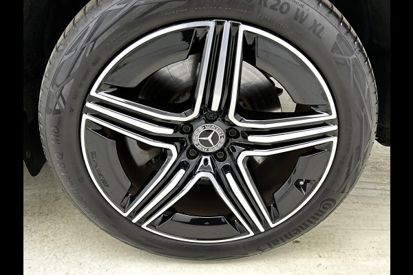 Mercedes-Benz GLC 400 e 4MATIC AMG Plug-In Hybride aprt-26 Panorama dak | 5 spaaks lichtmetalen velgen | Trekhaak | Treeplanken | Parking support | Inclusief 24 maanden MB Certified garantie voor Europa.