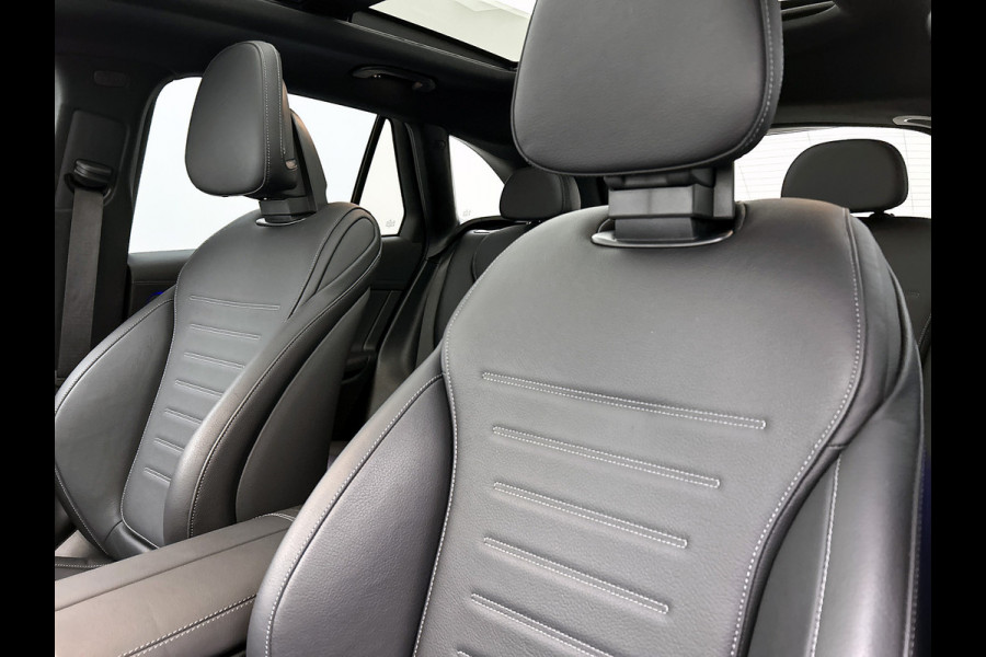 Mercedes-Benz GLC 400 e 4MATIC AMG Plug-In Hybride aprt-26 Panorama dak | 5 spaaks lichtmetalen velgen | Trekhaak | Treeplanken | Parking support | Inclusief 24 maanden MB Certified garantie voor Europa.