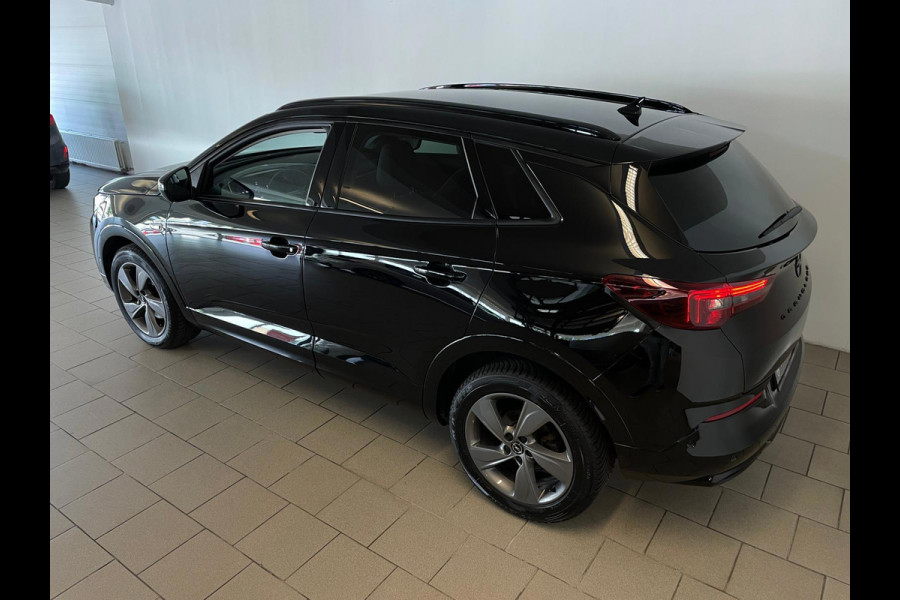 Opel Grandland 1.2 Turbo Edition AUTOMAAT AIRCO NAVI CRUISE BLUETOOTH STOELVERW STUURVERW VELGEN NIEUWSTAAT