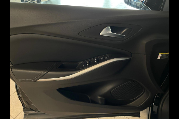 Opel Grandland 1.2 Turbo Edition AUTOMAAT AIRCO NAVI CRUISE BLUETOOTH STOELVERW STUURVERW VELGEN NIEUWSTAAT