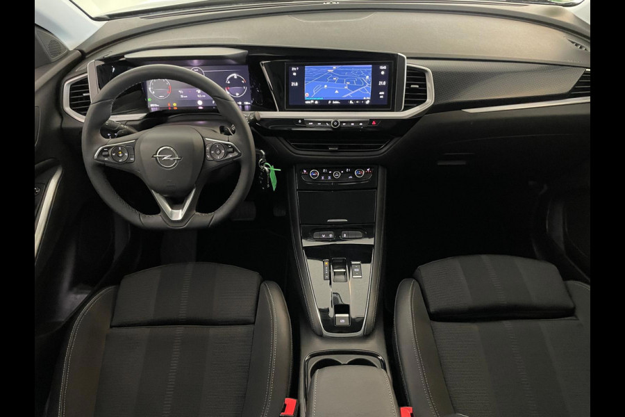 Opel Grandland 1.2 Turbo Edition AUTOMAAT AIRCO NAVI CRUISE BLUETOOTH STOELVERW STUURVERW VELGEN NIEUWSTAAT