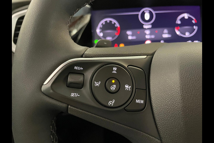 Opel Grandland 1.2 Turbo Edition AUTOMAAT AIRCO NAVI CRUISE BLUETOOTH STOELVERW STUURVERW VELGEN NIEUWSTAAT
