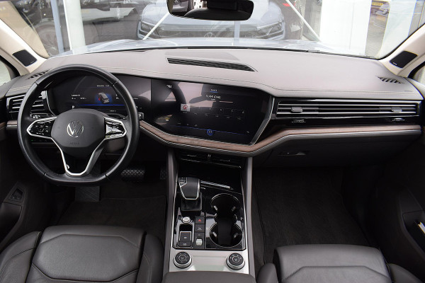 Volkswagen Touareg 3.0 TSi eHybrid 4MOTION | Trekhaak | Luchtvering | Pano | Leer | Memory | SOH 97,6%