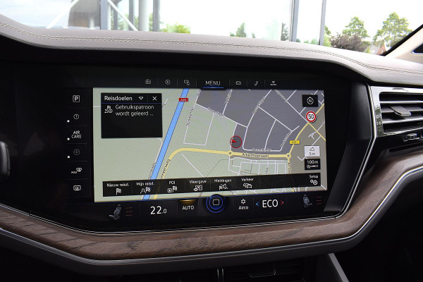 Volkswagen Touareg 3.0 TSi eHybrid 4MOTION | Trekhaak | Luchtvering | Pano | Leer | Memory | SOH 97,6%