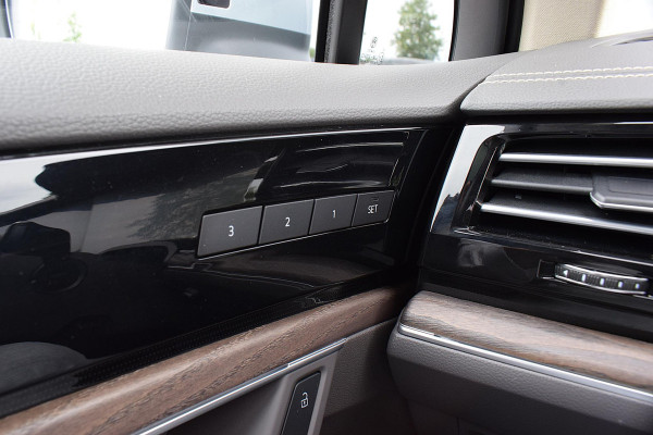 Volkswagen Touareg 3.0 TSi eHybrid 4MOTION | Trekhaak | Luchtvering | Pano | Leer | Memory | SOH 97,6%