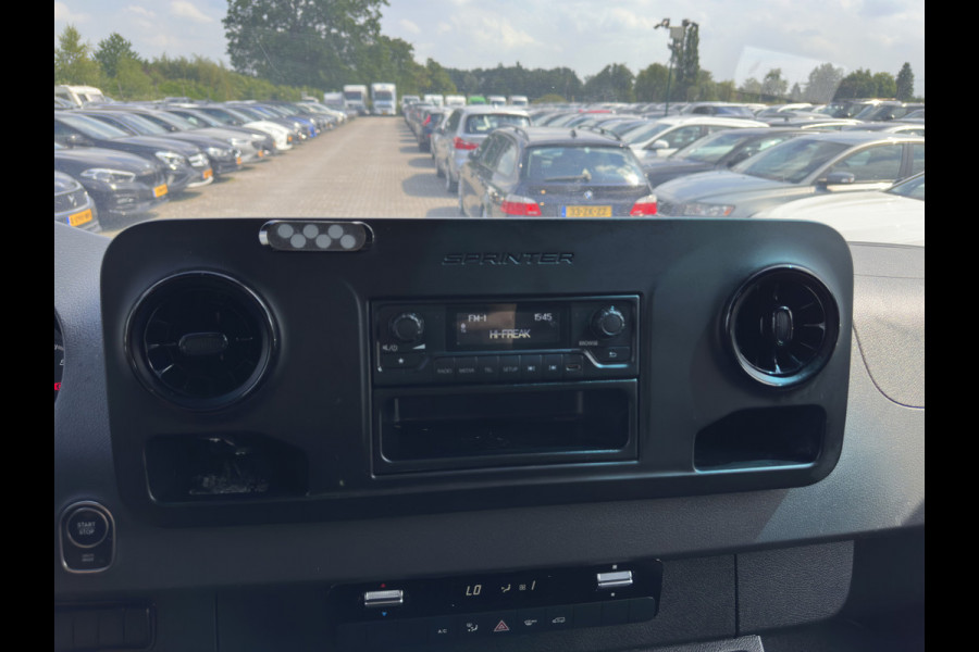 Mercedes-Benz eSprinter L2 H2 {SoH-100%} Aut. *ECC | KEYLESS | CAMERA | RADIO | HEATED-SEAT | CCS-FASTLOADER*