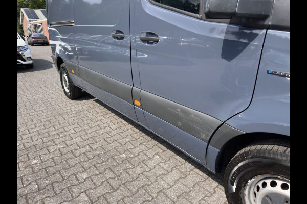 Mercedes-Benz eSprinter L2 H2 {SoH-100%} Aut. *ECC | KEYLESS | CAMERA | RADIO | HEATED-SEAT | CCS-FASTLOADER*