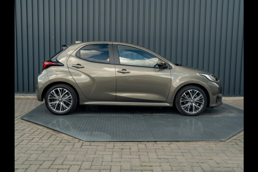 Toyota Yaris 1.5 Hybrid 130 Executive | Panodak | JBL | Head Up | Stuur & Stoel verw. | Premium Pack | Prijs Rijklaar!!