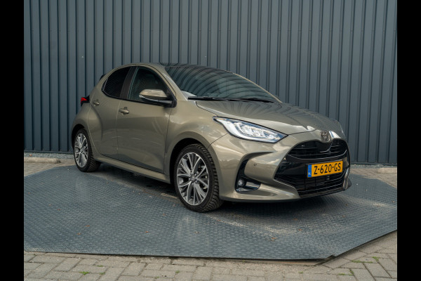 Toyota Yaris 1.5 Hybrid 130 Executive | Panodak | JBL | Head Up | Stuur & Stoel verw. | Premium Pack | Prijs Rijklaar!!