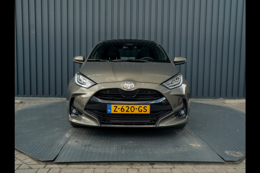 Toyota Yaris 1.5 Hybrid 130 Executive | Panodak | JBL | Head Up | Stuur & Stoel verw. | Premium Pack | Prijs Rijklaar!!